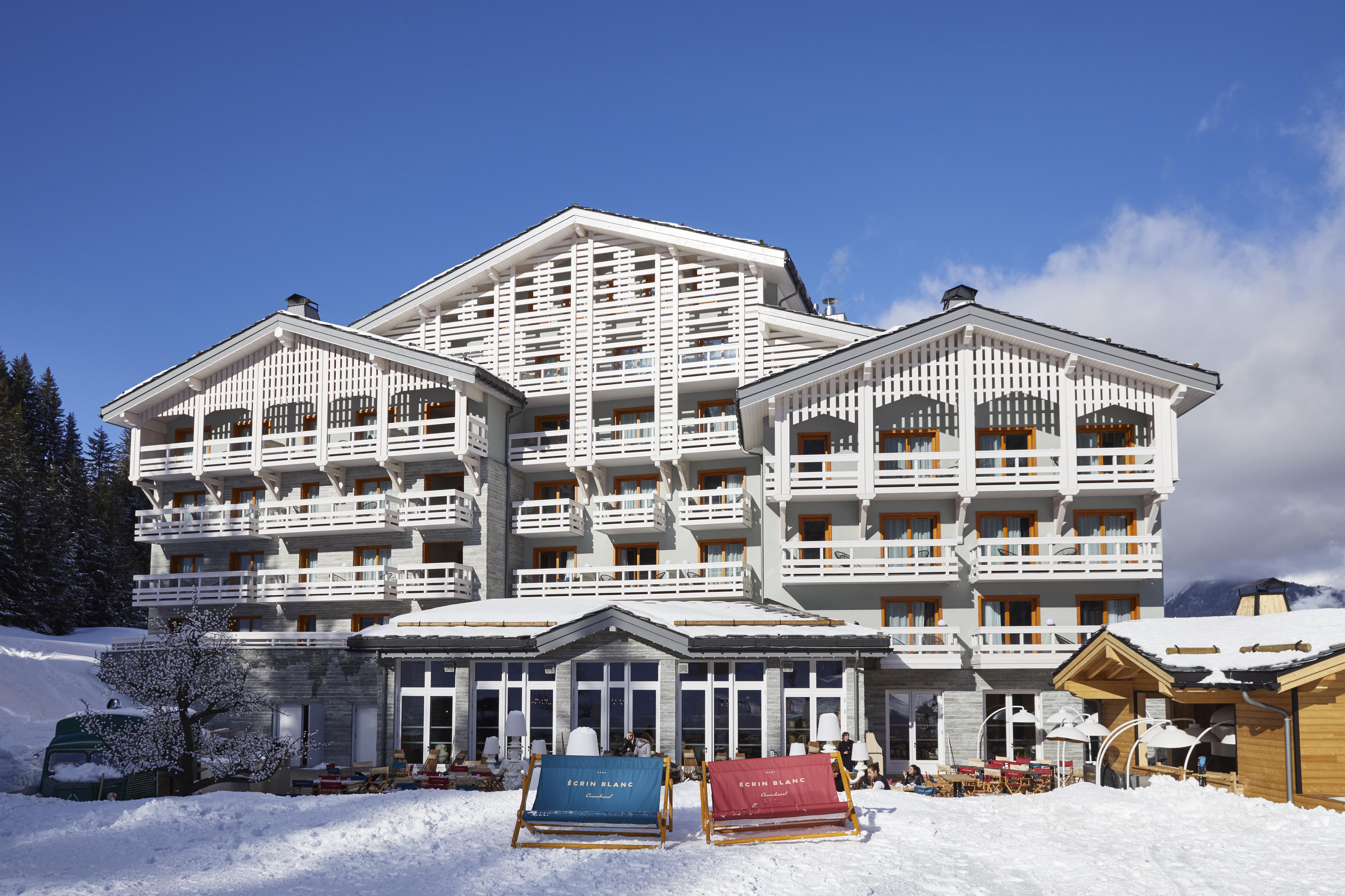 Ecrin Blanc Resort Courchevel - Aquapark Экстерьер фото