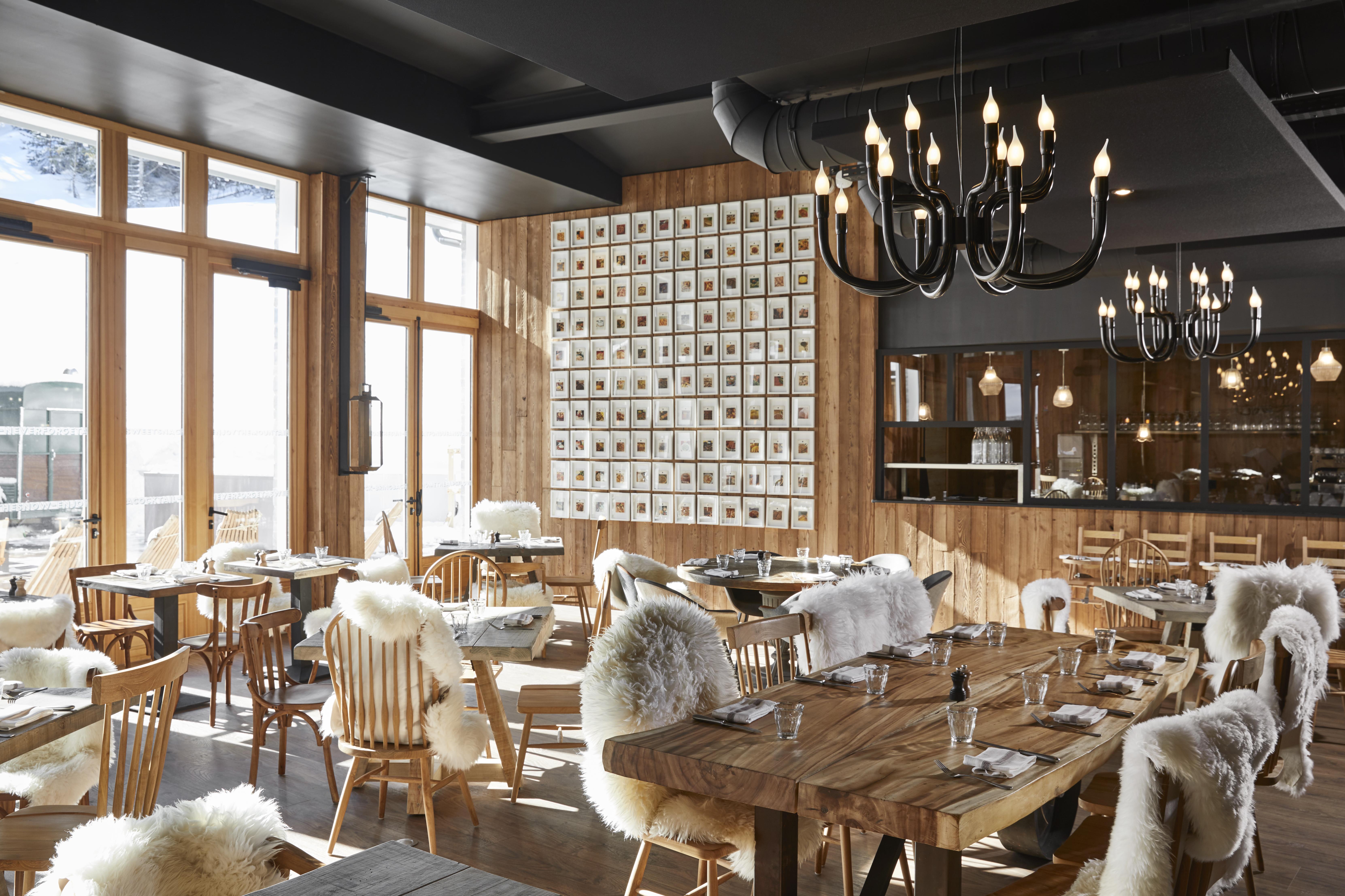 Ecrin Blanc Resort Courchevel - Aquapark Экстерьер фото