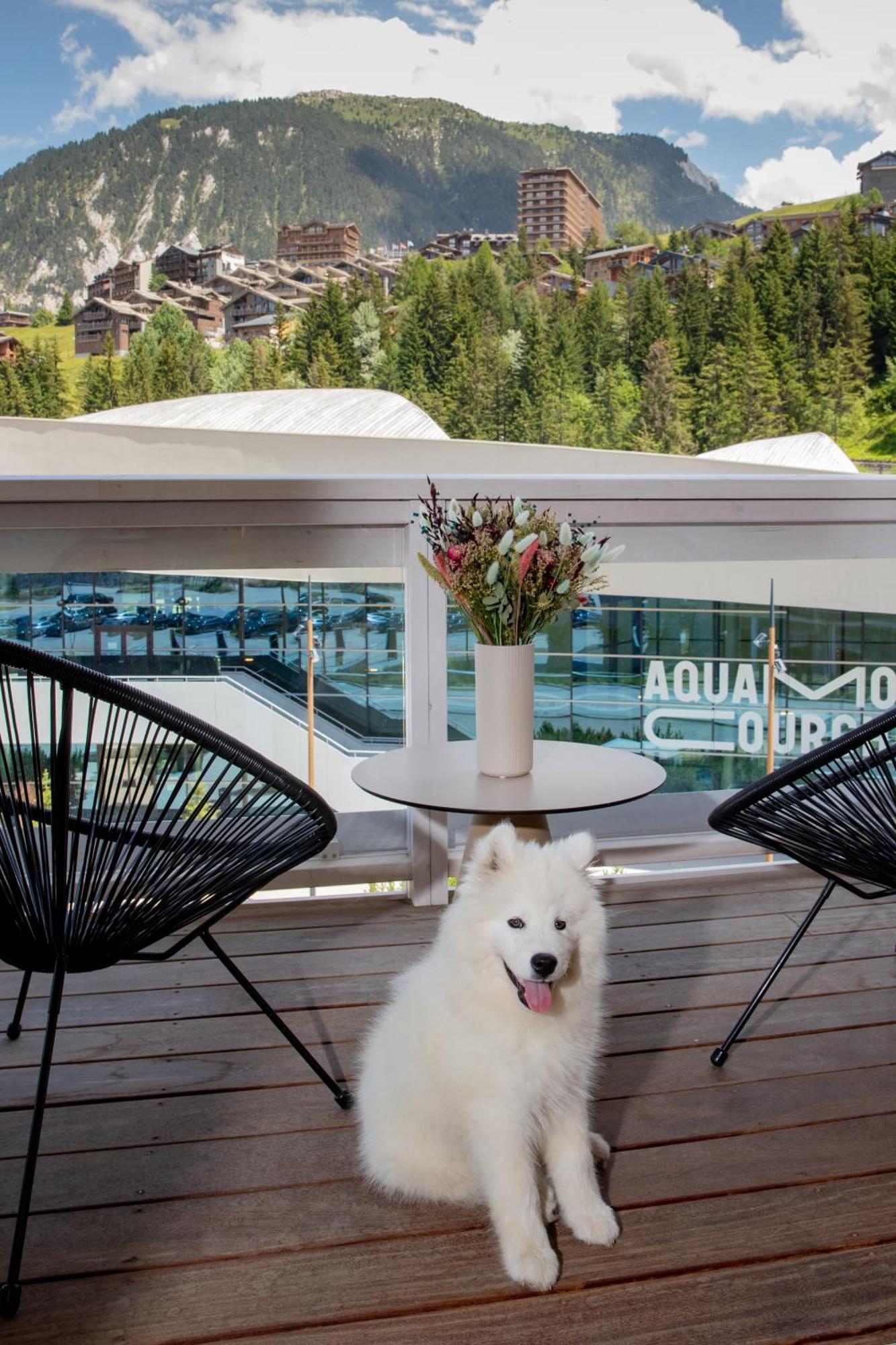 Ecrin Blanc Resort Courchevel - Aquapark Экстерьер фото